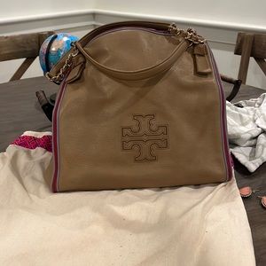 Tory Burch purse! Tan purse with light blue and red trim. LOTS of storage!!